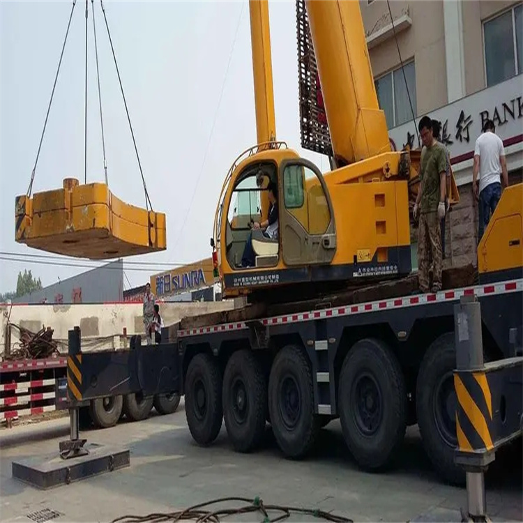 信宜当地吊车出租|机器吊装|75吨|工厂搬迁服务